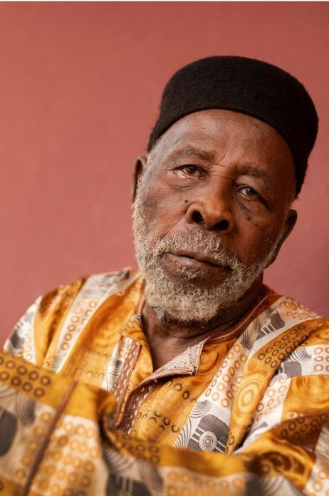 Grande Vidente Issa - Médium Africano com dons espirituais hereditários